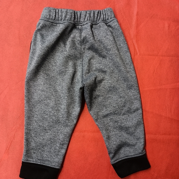 Nike Black and Gray Sweatpants with Elastic Waistband - Picture 4 of 8